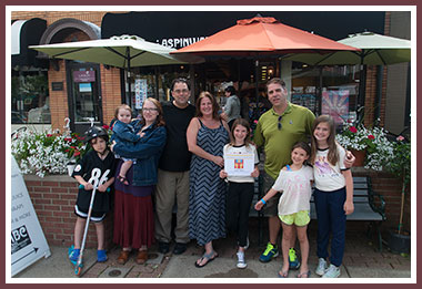 Lydia with the Straws (Rowan, Tally, Jen & Tom), her mom and dad (Sarah & Duane), her sister Edie and her friend Alden March.