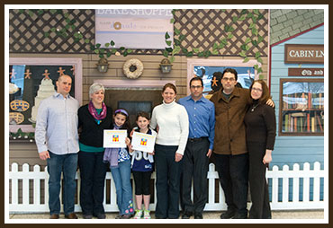 L to R: Shawn Kerstetter, Jessica Burke, Griffin Kerstetter, Annie Yonas, Alison Yonas, Michael Yonas, and Jen and Tom Straw